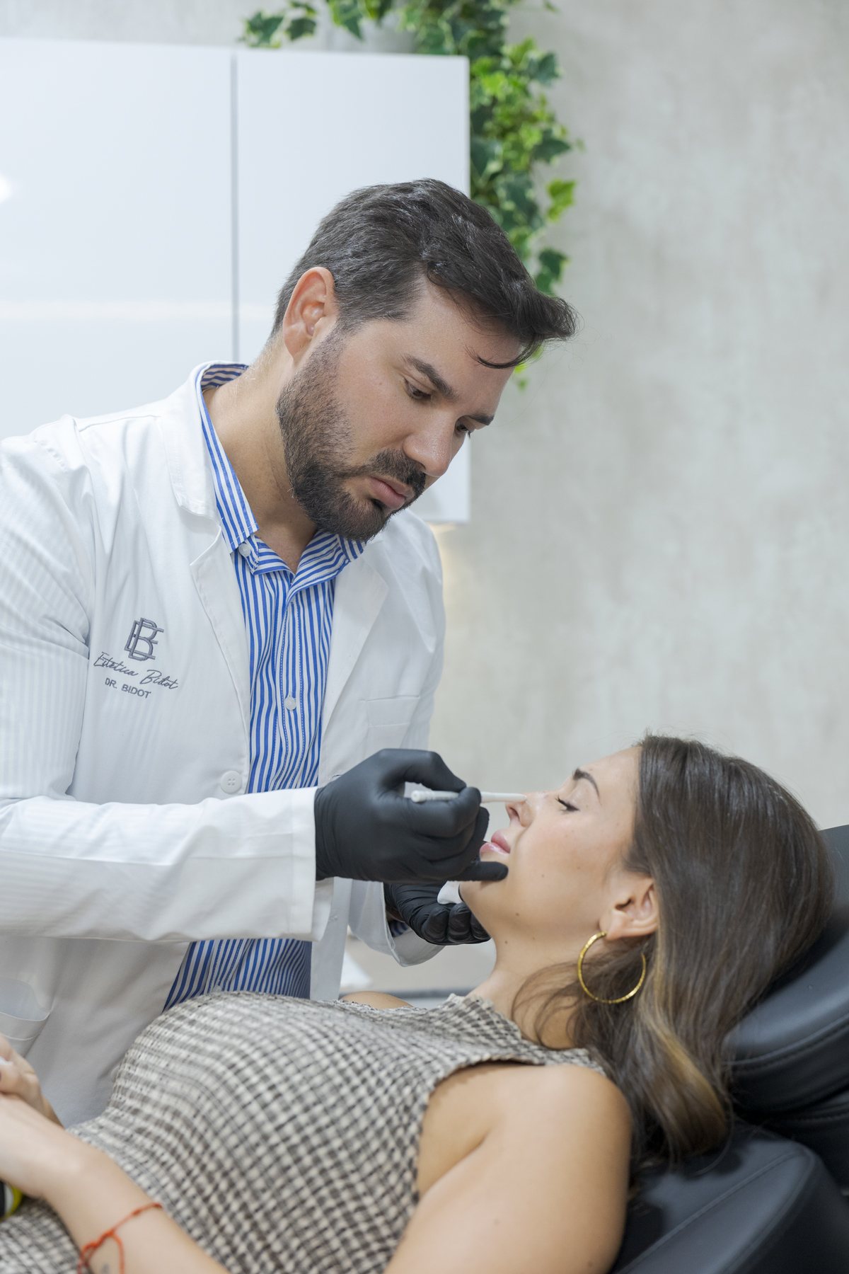 Ácido hialurónico facial